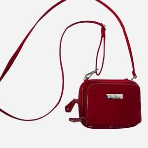 Vera Bradley Crossbody Red Quilted New Zip around Divided compartments coin